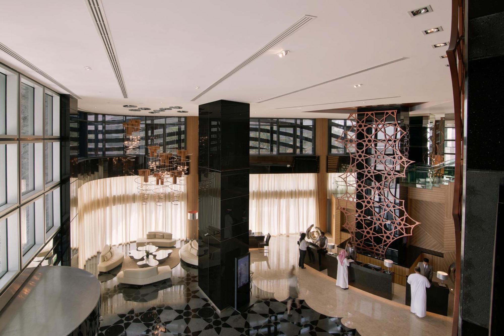 Pearl Rotana Capital Centre 4* Abu Dhabi