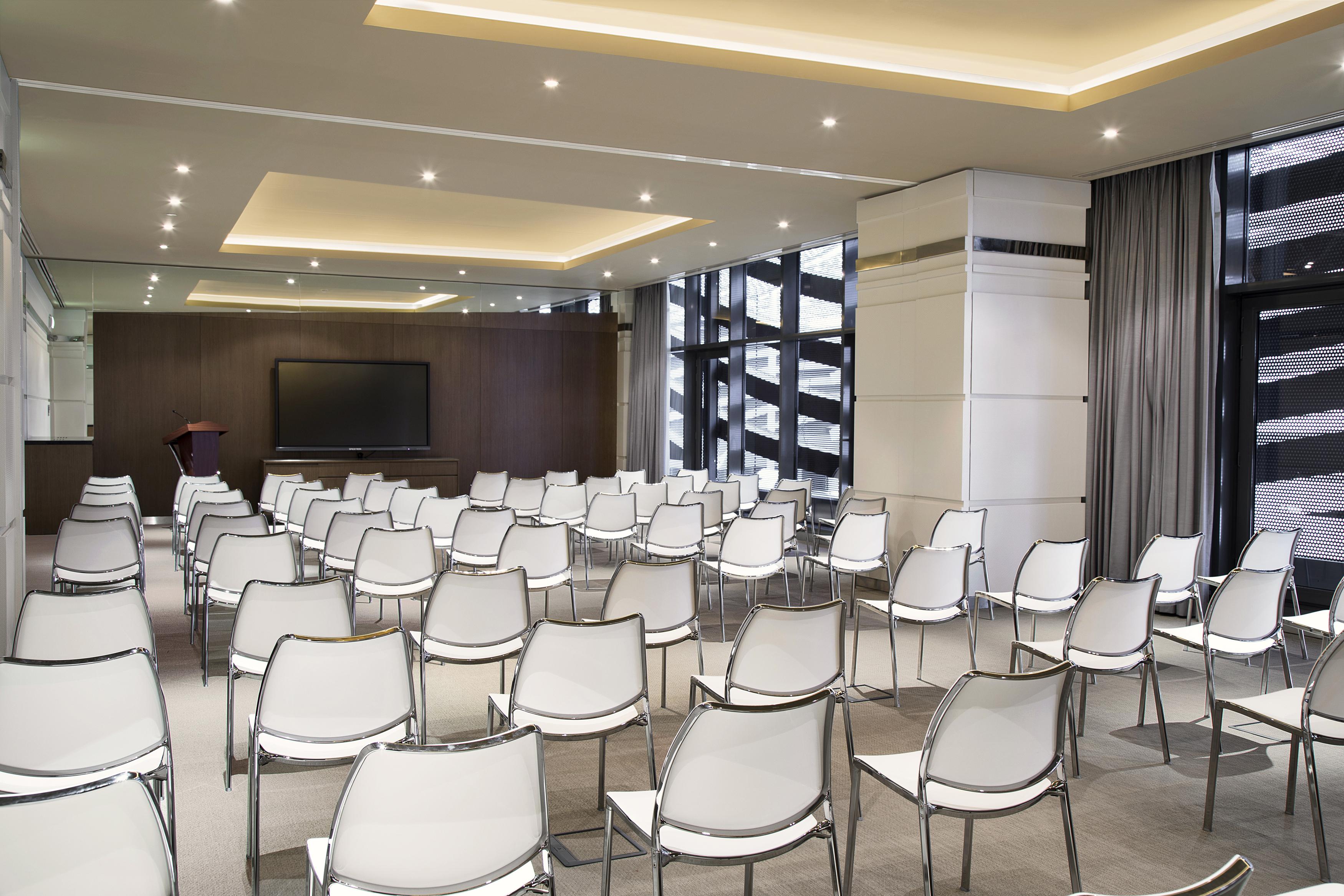 Pearl Rotana Capital Centre Hotel